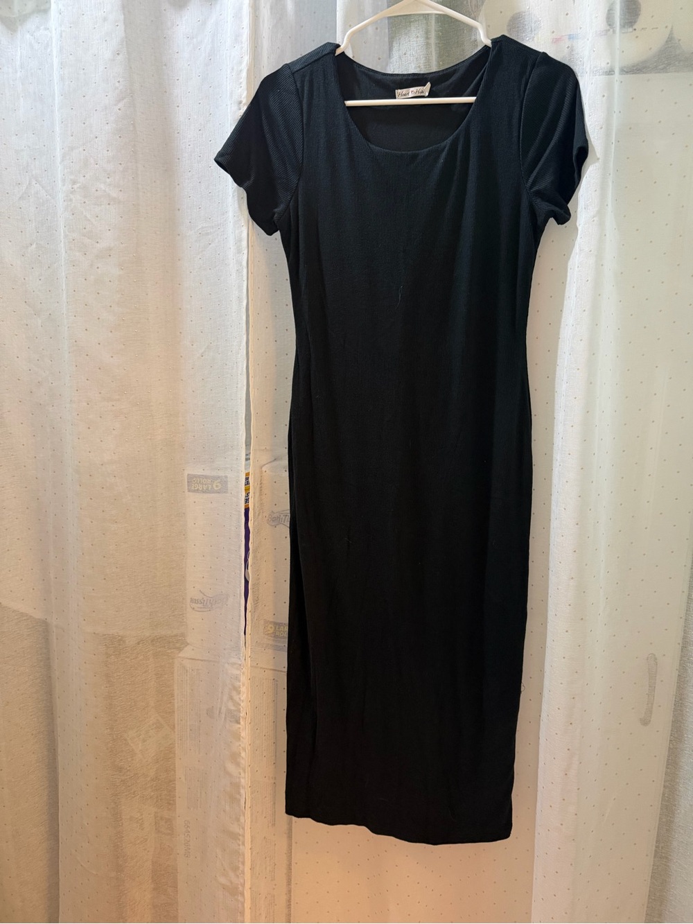 Women’s Black Short-Sleeve Maternity Midi Dress